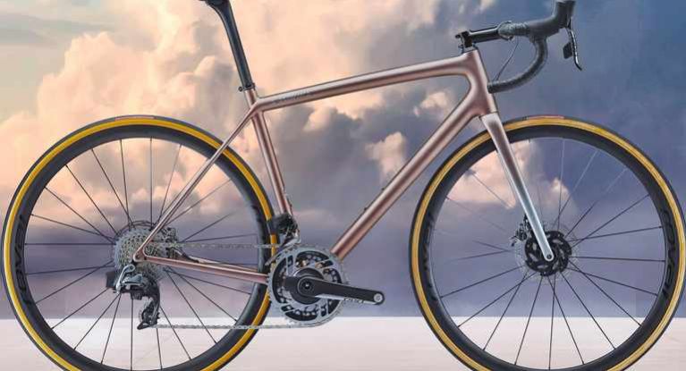 The lightest production disc brake bike ever… just don’t tell the UCI
